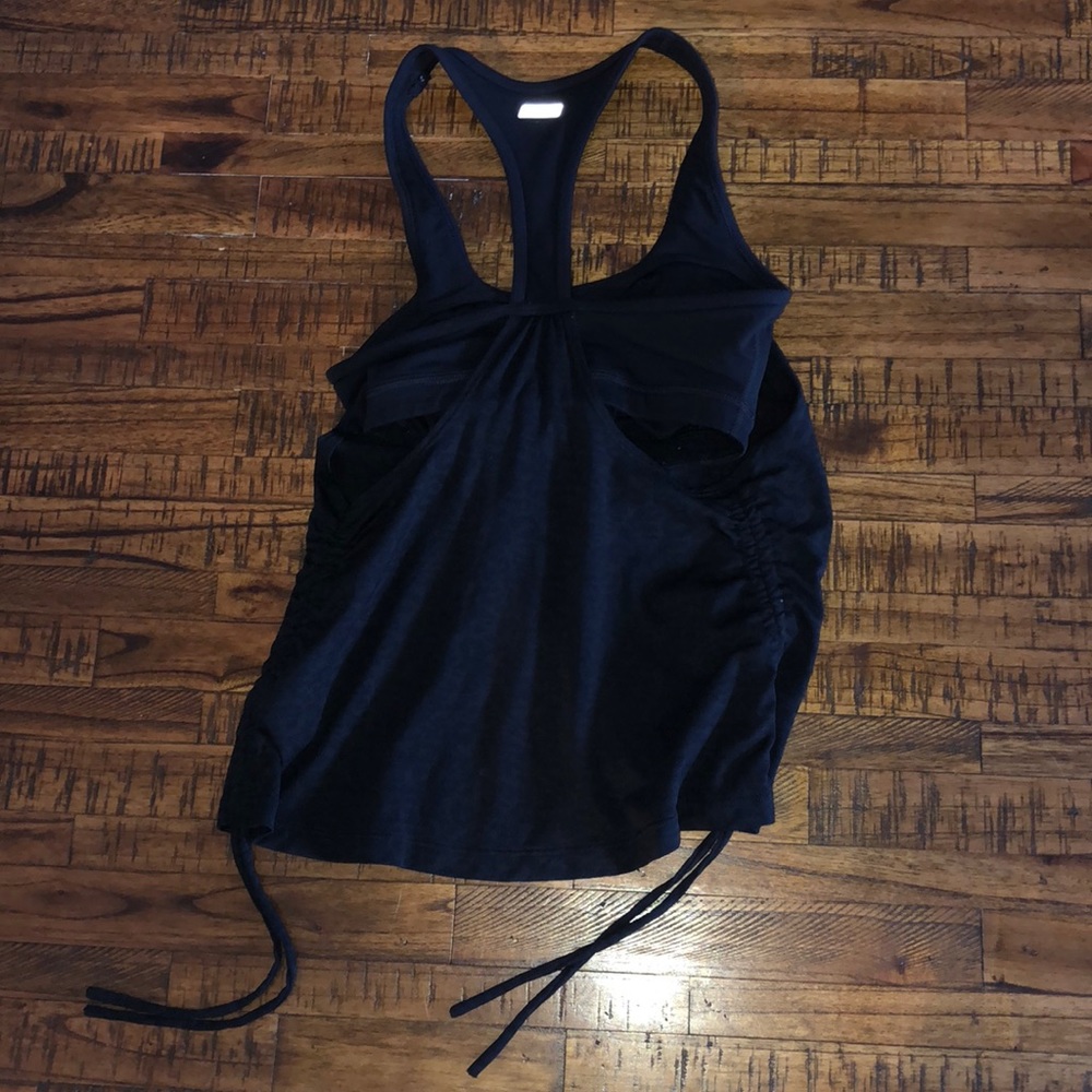 Athletic top - Picture 2 of 3